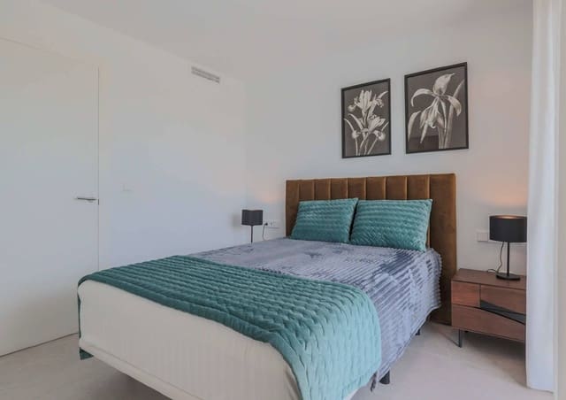 3 bedroom Villa for sale in Los Alcázares with pool - € 555,000 (Ref: 9248834)