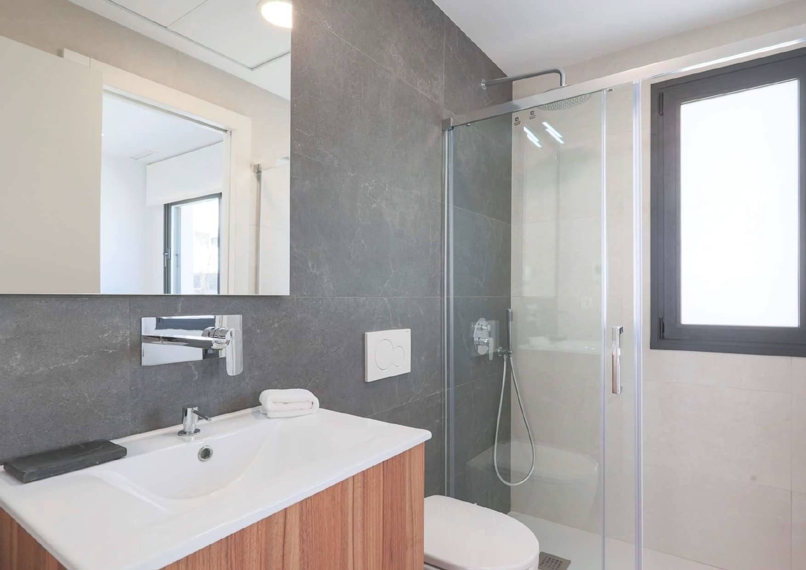 3 makuuhuone Huvila myytävänä paikassa Los Alcazares mukana uima-altaan - 555 000 € (Ref: 9248834)