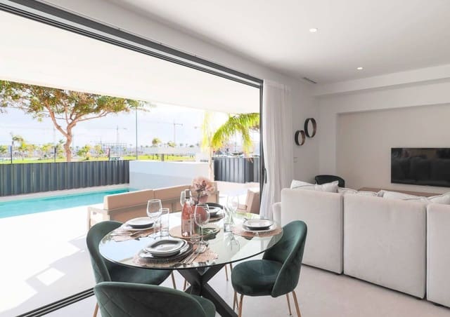 3 bedroom Villa for sale in Los Alcázares with pool - € 555,000 (Ref: 9248834)