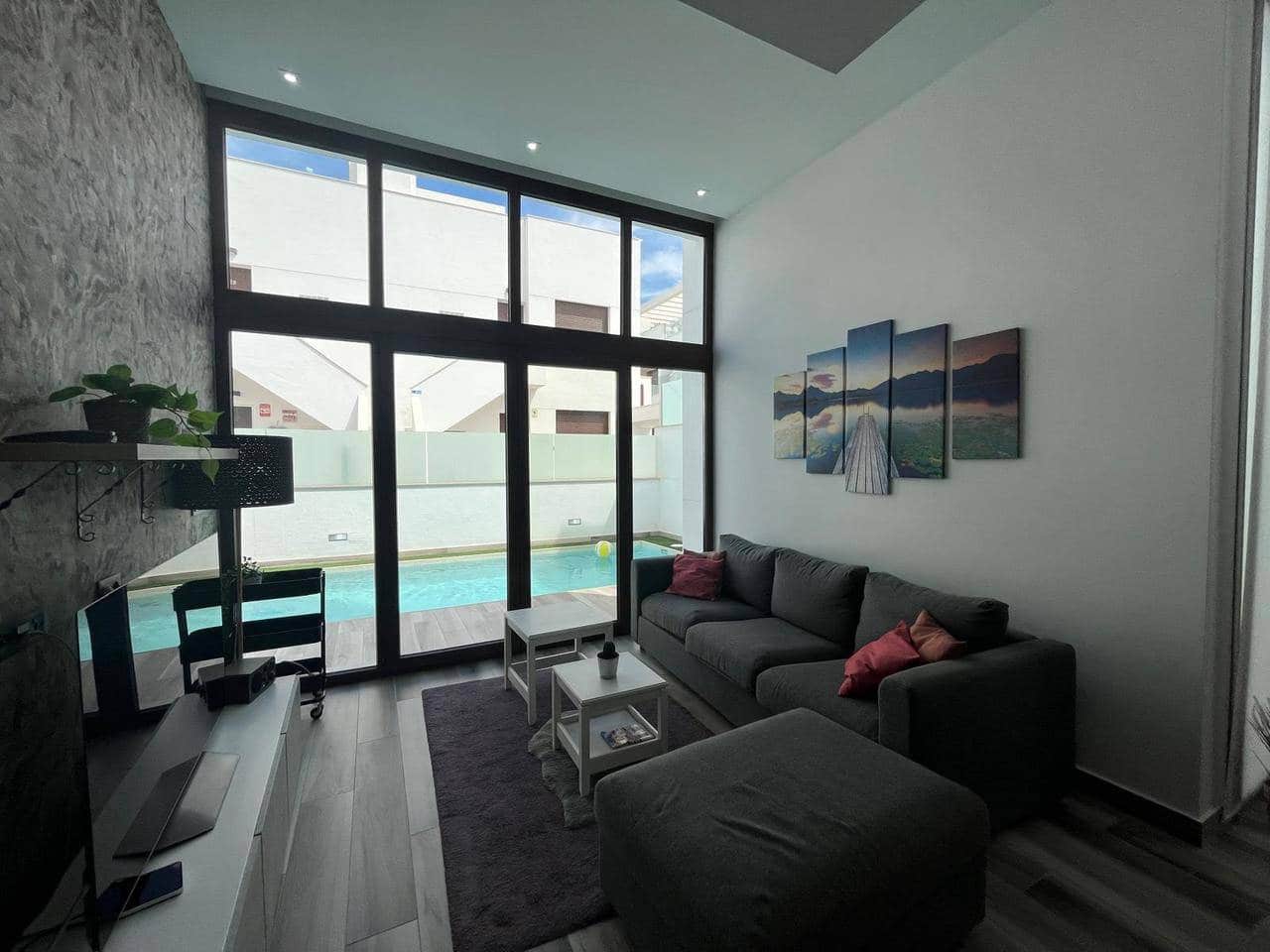 Chalet de 3 habitaciones en Los Balcones en venta con garaje - 479.000 € (Ref: 9342086)