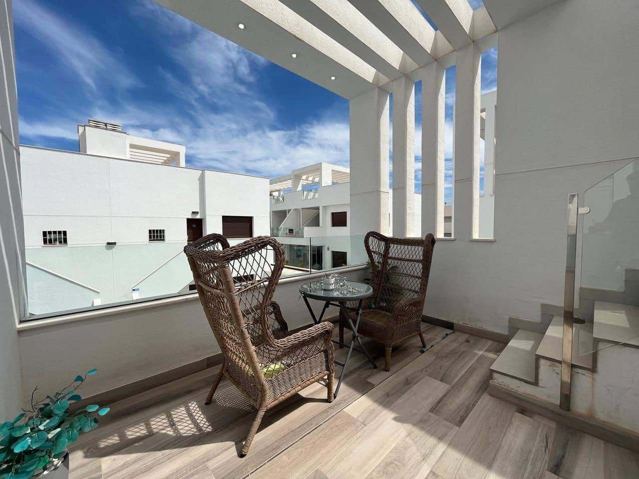 Chalet de 3 habitaciones en Los Balcones en venta con garaje - 479.000 € (Ref: 9342086)