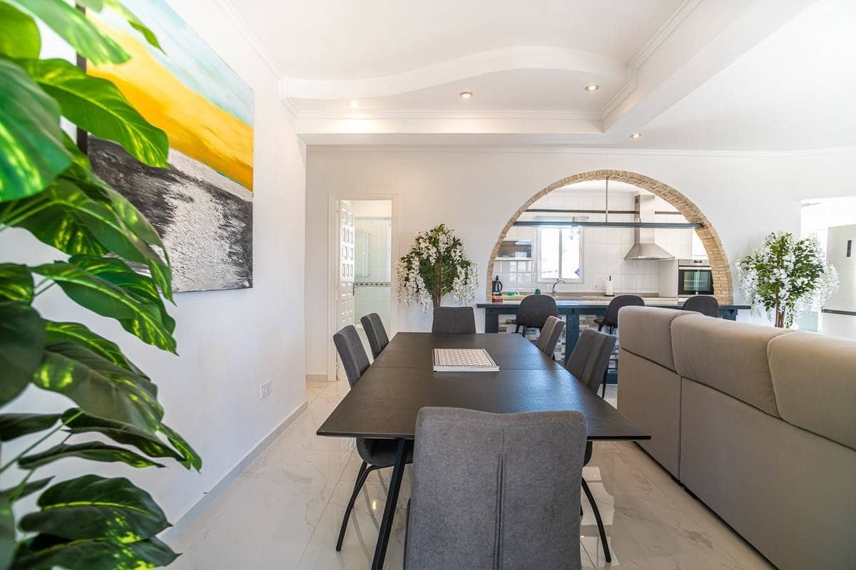 3 chambre Villa/Maison à vendre à Torrevieja avec piscine - 535 000 € (Ref: 9342088)