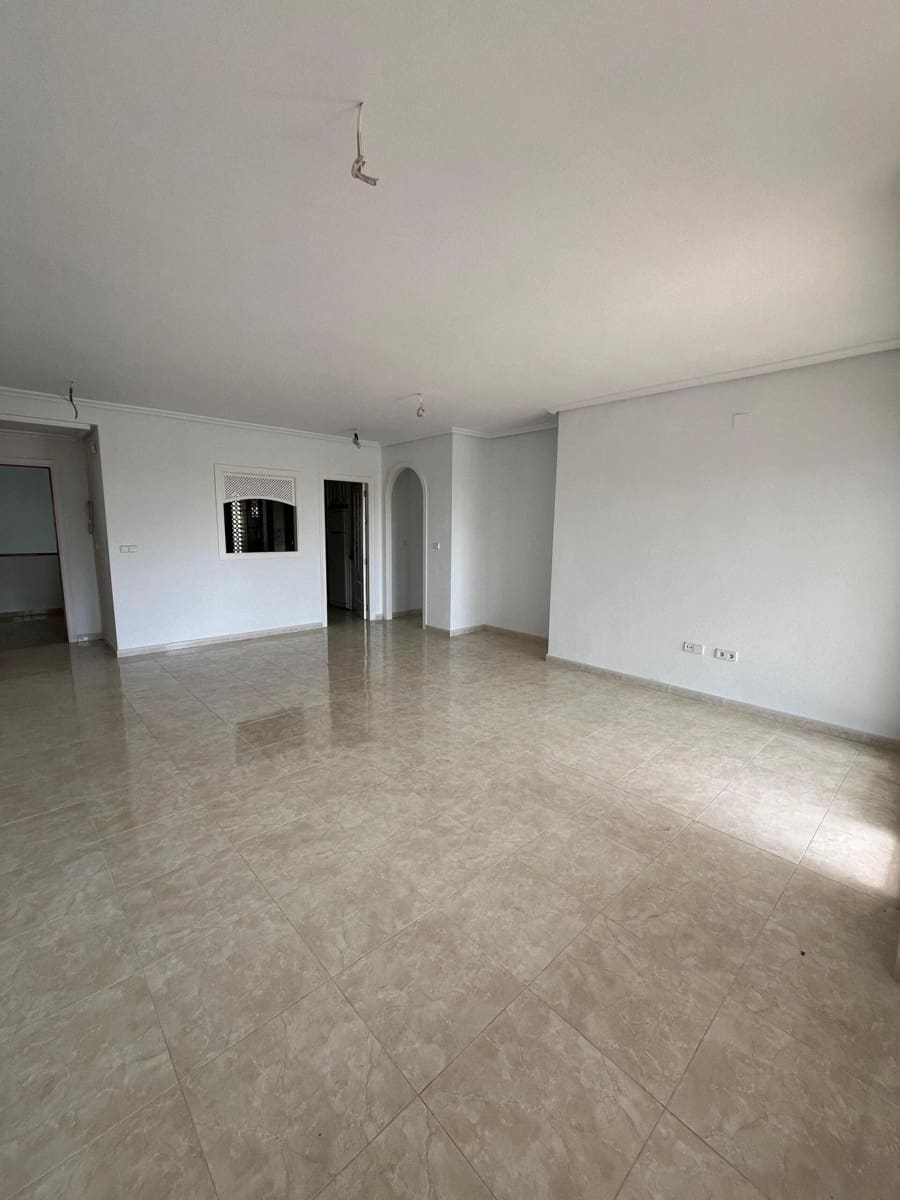 2 slaapkamer Appartement te koop in Filipinas met zwembad - € 219.400 (Ref: 9356746)