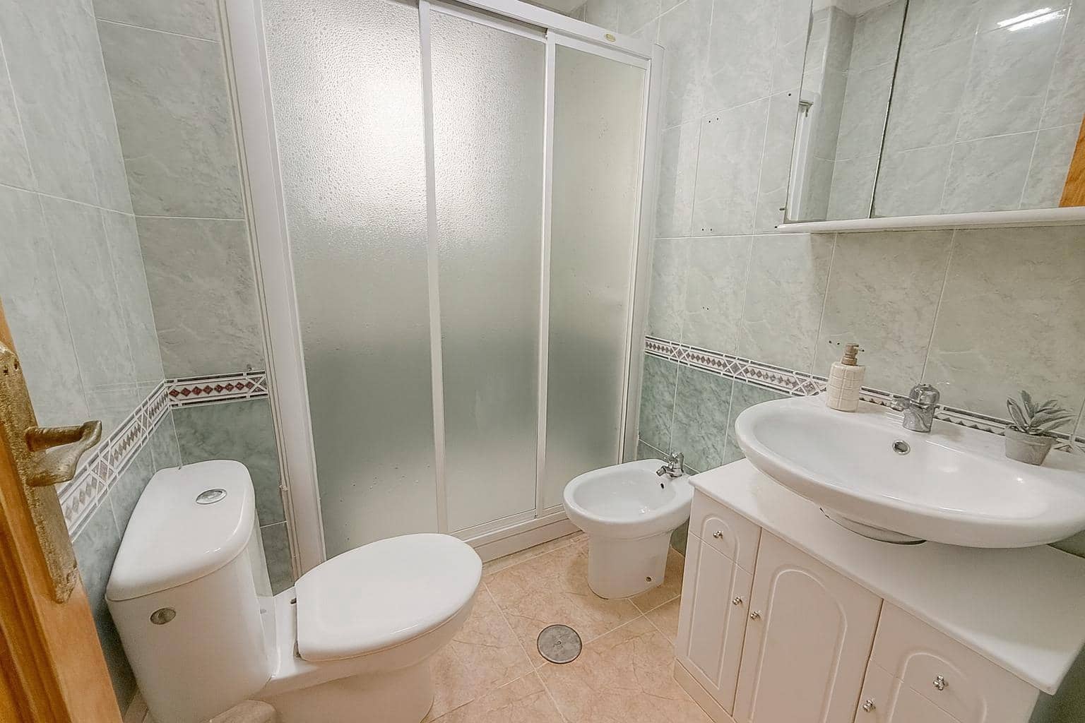 2 sypialnia Apartament na sprzedaż w Torrevieja - 129 900 € (Ref: 9359534)