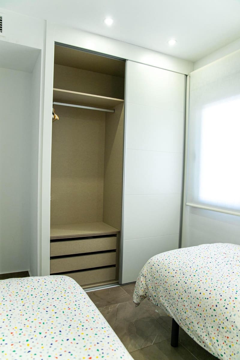 2 sypialnia Apartament na sprzedaż w Torrevieja z basenem - 269 990 € (Ref: 9408049)