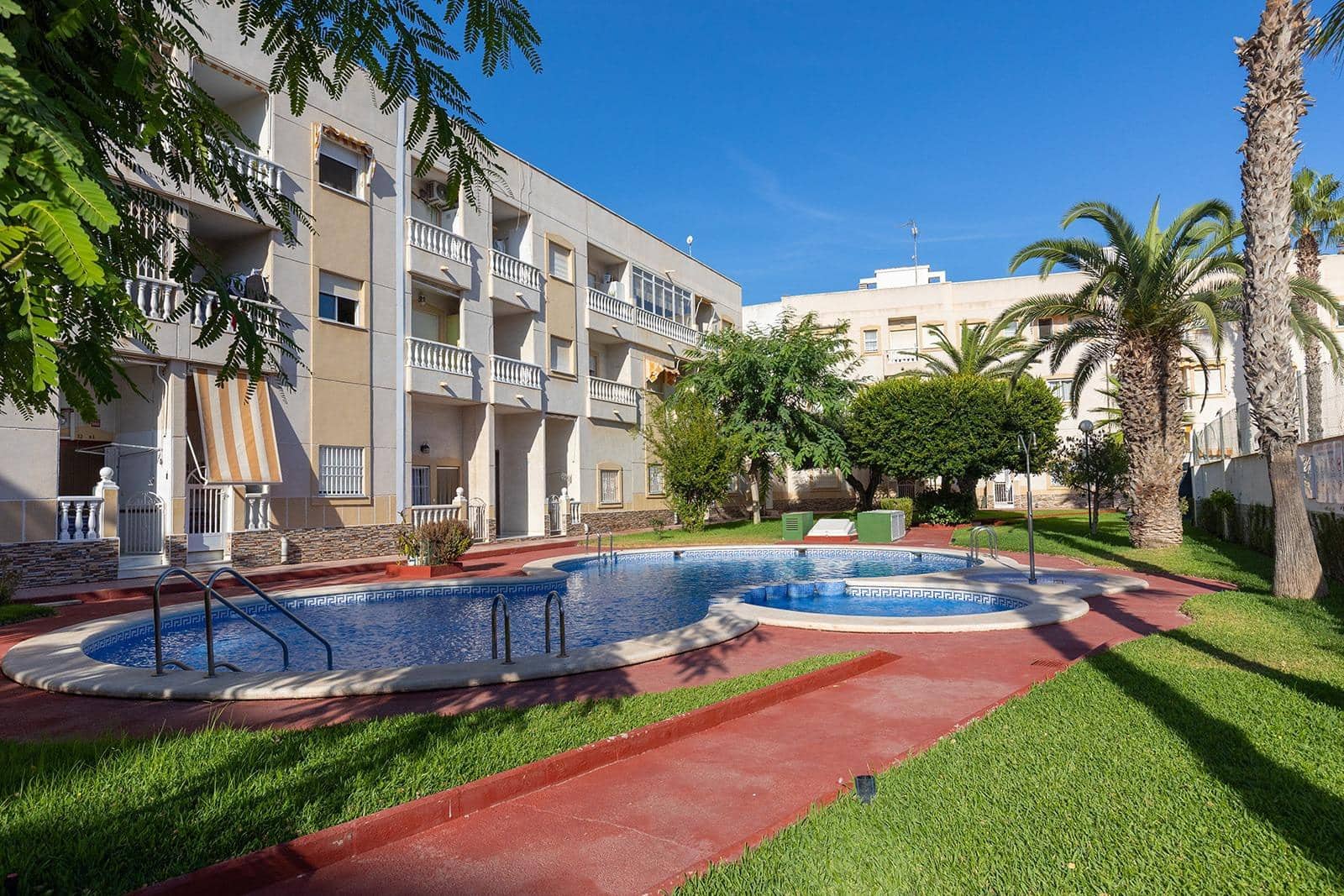 2 slaapkamer Appartement te koop in Torrevieja met zwembad - € 130.000 (Ref: 9408052)
