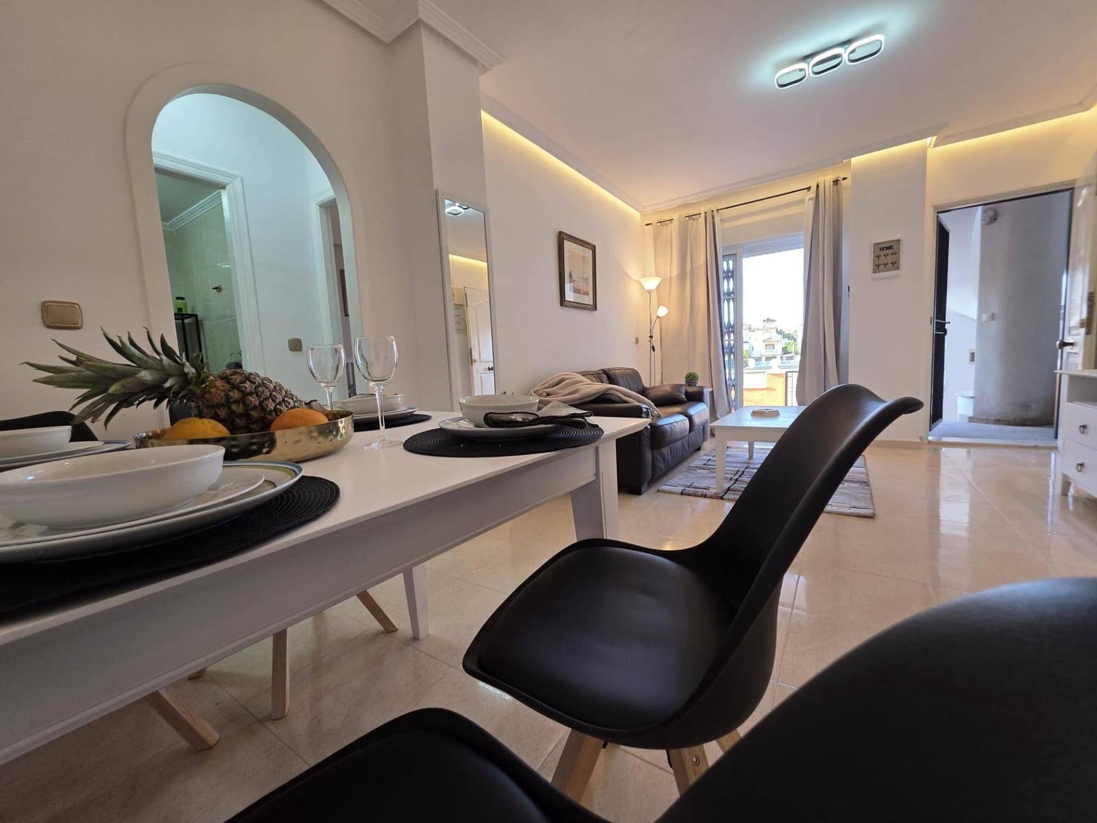 2 makuuhuone Huoneisto myytävänä paikassa Orihuela Costa mukana uima-altaan - 144 900 € (Ref: 9409302)