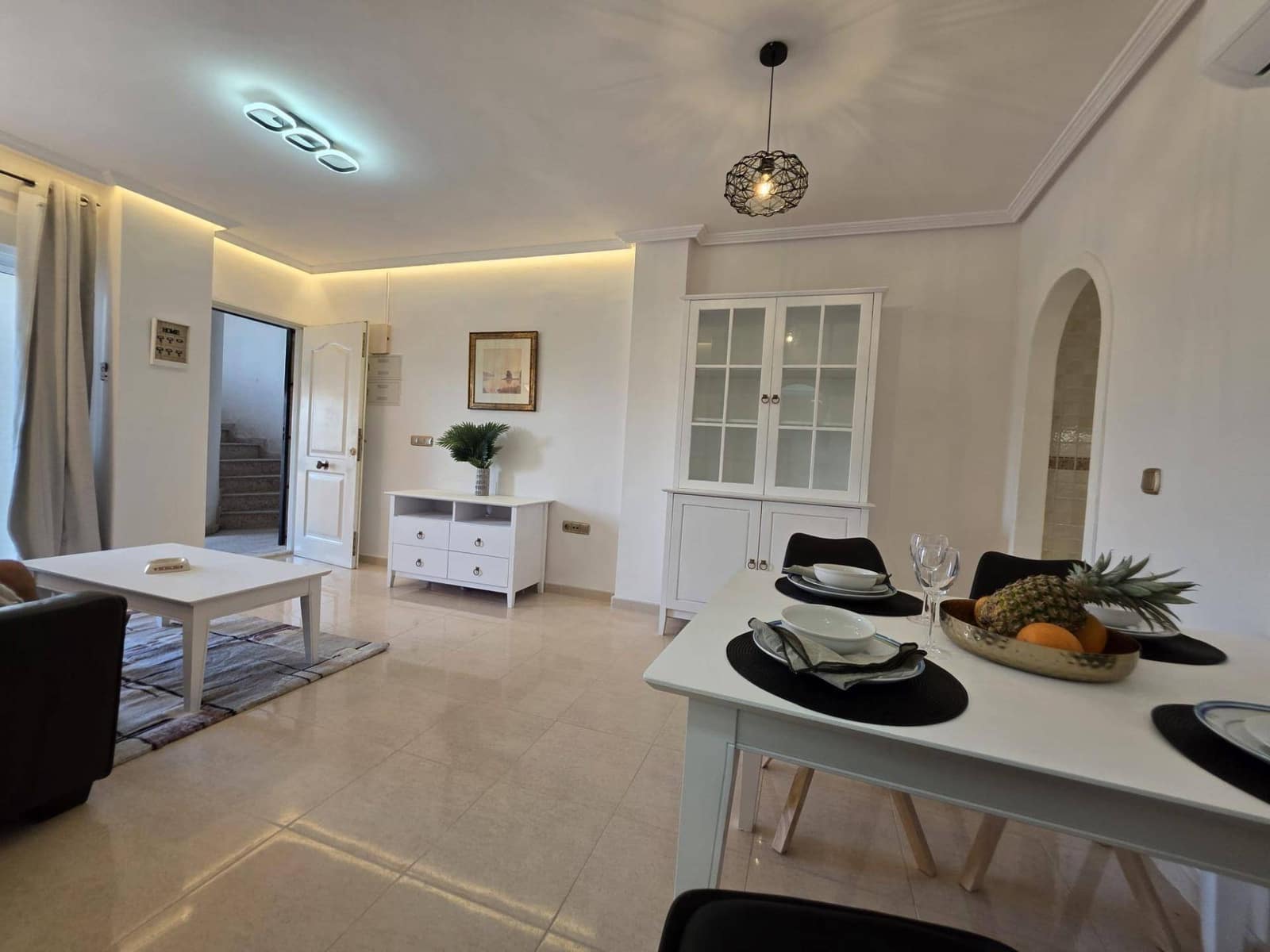 2 makuuhuone Huoneisto myytävänä paikassa Orihuela Costa mukana uima-altaan - 144 900 € (Ref: 9409302)