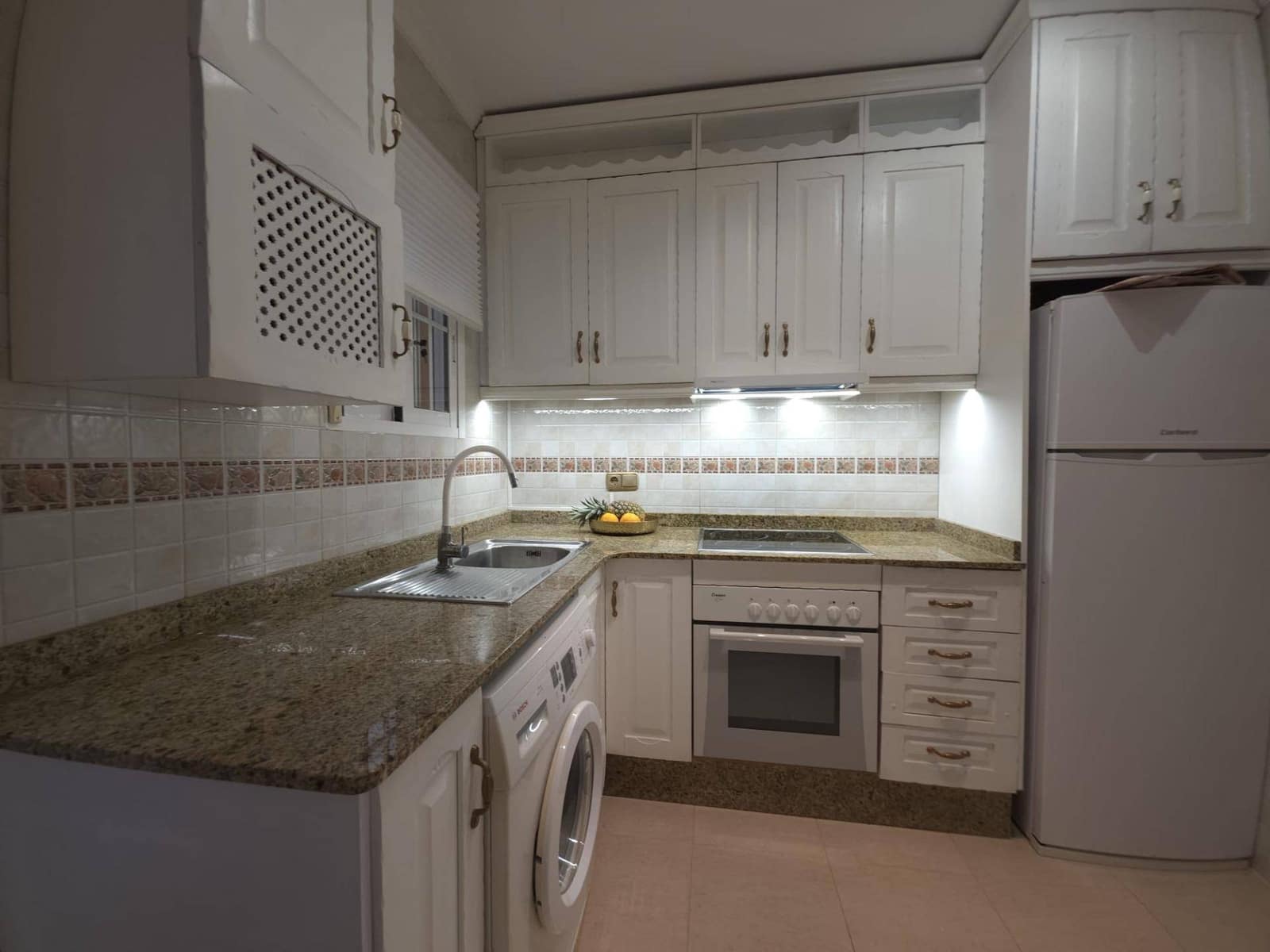 2 makuuhuone Huoneisto myytävänä paikassa Orihuela Costa mukana uima-altaan - 144 900 € (Ref: 9409302)