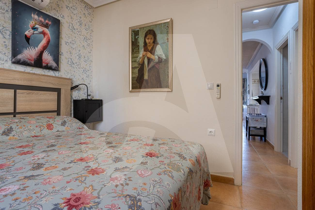 3 makuuhuone Huvila myytävänä paikassa Guardamar del Segura mukana uima-altaan - 255 000 € (Ref: 9419664)