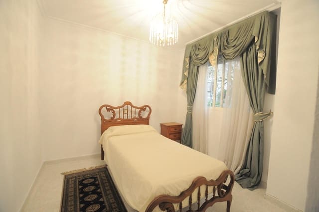 3 Zimmer Wohnung zu verkaufen in Centro, Torrevieja mit Garage - 150.000 € (Ref: 9441889)