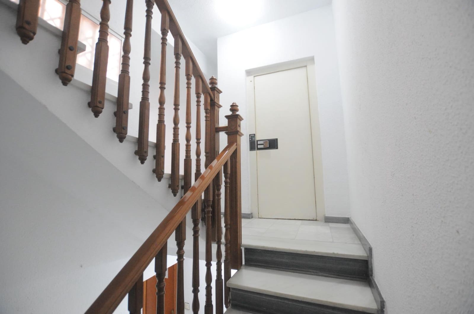 3 Zimmer Wohnung zu verkaufen in Torrevieja mit Garage - 150.000 € (Ref: 9441889)