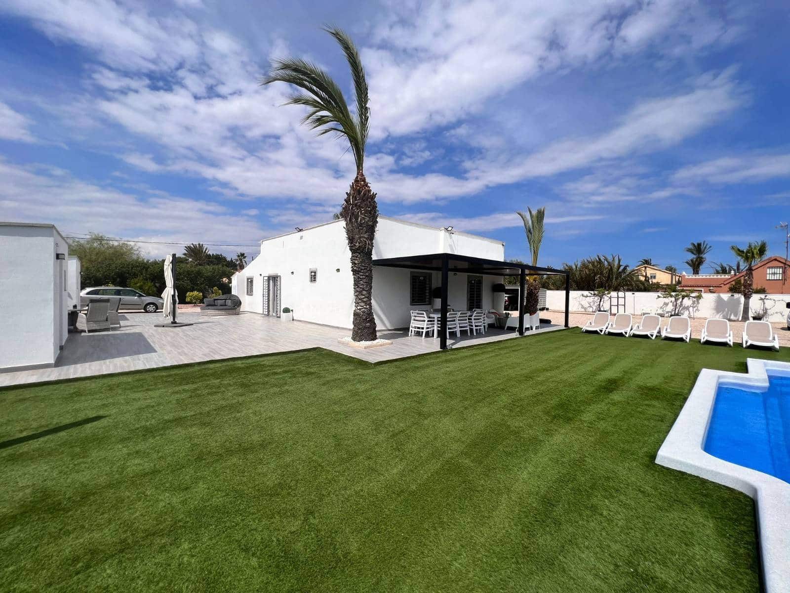 3 soveværelse Finca/Landehus til salg i La Hoya med swimmingpool - € 399.000 (Ref: 9450235)