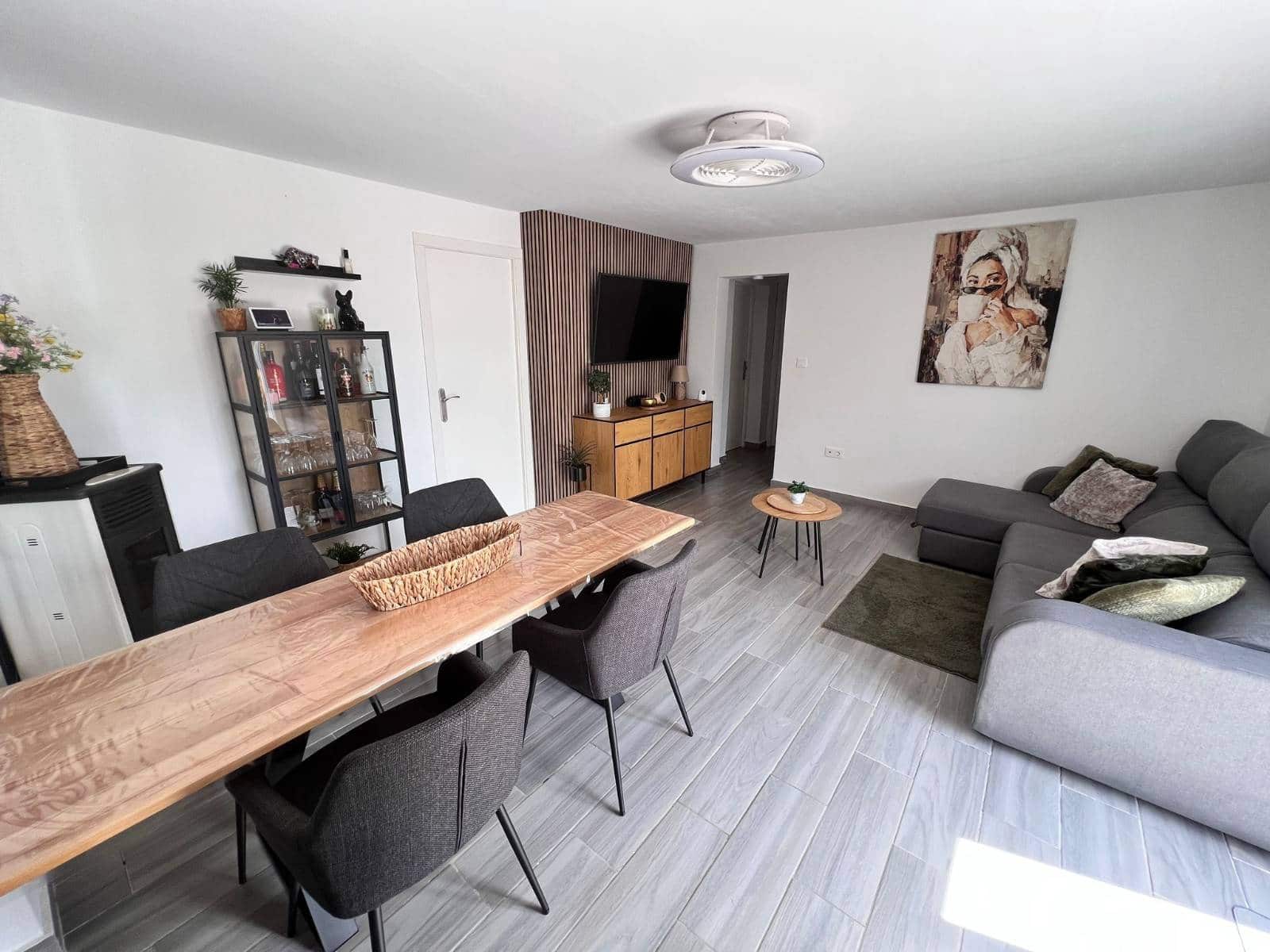 3 soveværelse Finca/Landehus til salg i La Hoya med swimmingpool - € 399.000 (Ref: 9450235)