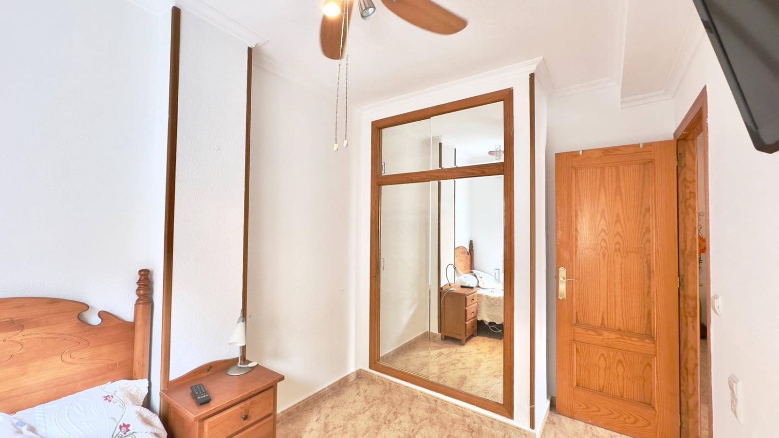 Apartamento de 2 habitaciones en Torrevieja en venta - 139.900 € (Ref: 9468623)