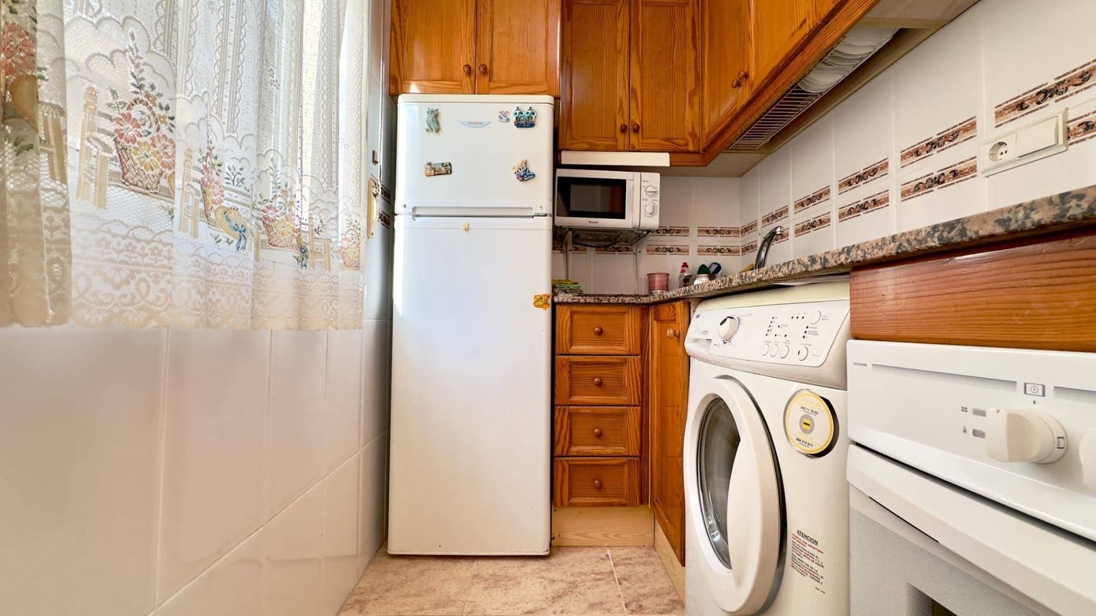 Apartamento de 2 habitaciones en Torrevieja en venta - 139.900 € (Ref: 9468623)