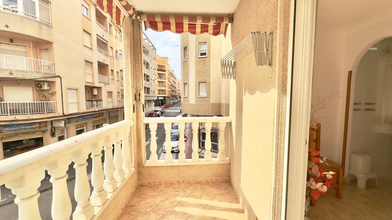 Apartamento de 2 habitaciones en Torrevieja en venta - 139.900 € (Ref: 9468623)