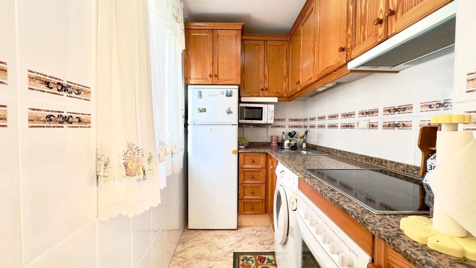 Apartamento de 2 habitaciones en Torrevieja en venta - 139.900 € (Ref: 9468623)