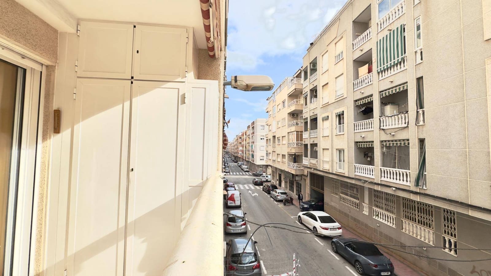 Apartamento de 2 habitaciones en Torrevieja en venta - 139.900 € (Ref: 9468623)