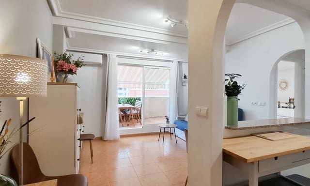 2 makuuhuone Kattohuoneisto myytävänä paikassa La Mata, Torrevieja - 220 000 € (Ref: 9533682)