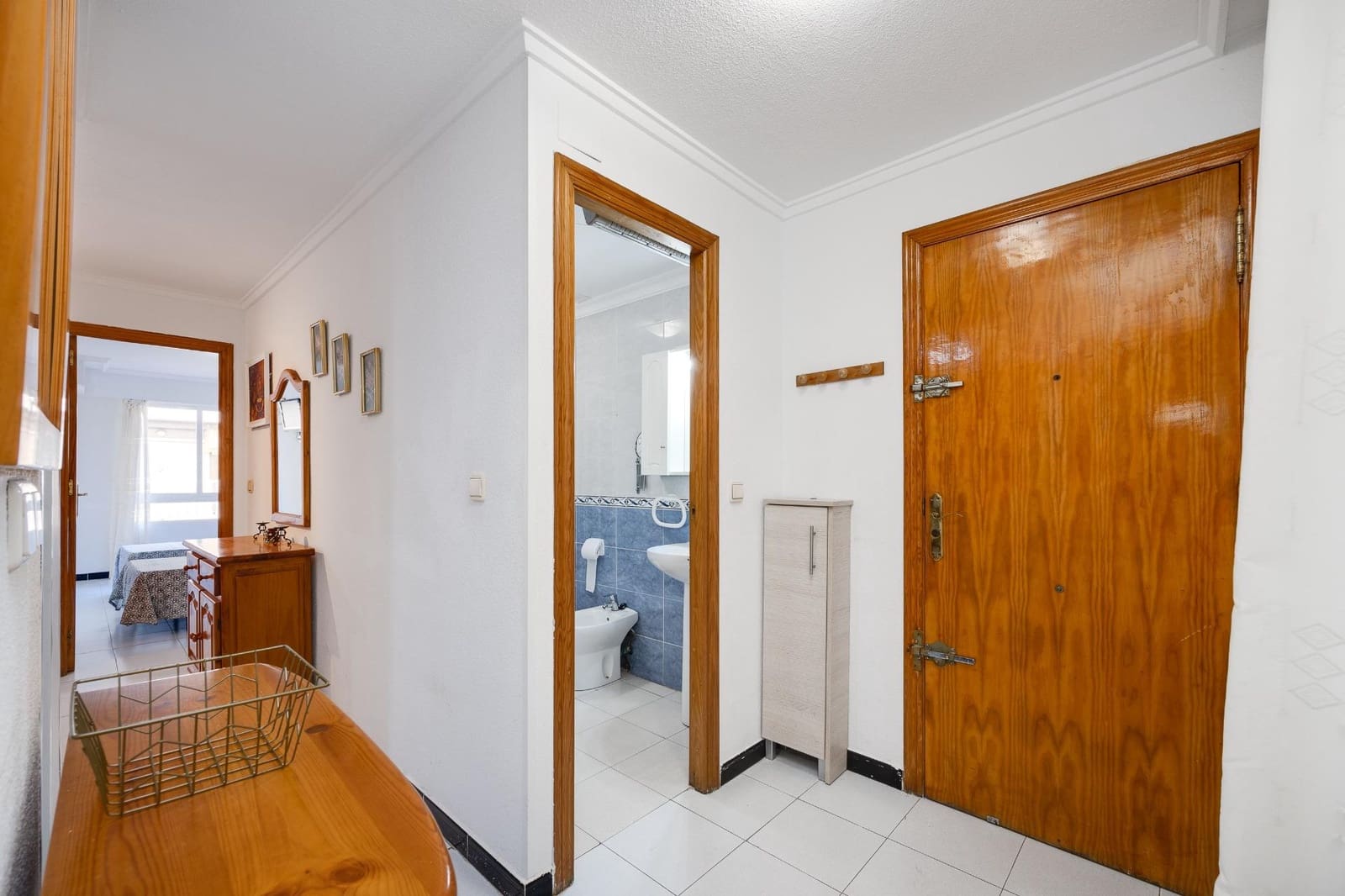 2 sypialnia Apartament na sprzedaż w Torrevieja z basenem garażem - 139 900 € (Ref: 9599487)