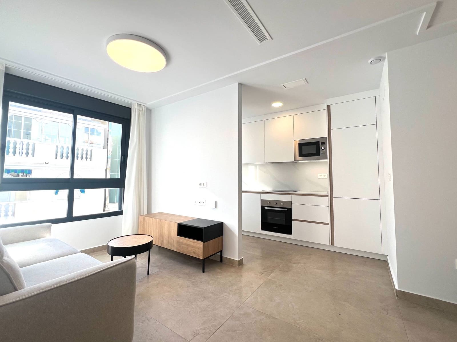 1 bedroom Apartment for sale in Torrevieja - € 219,000 (Ref: 9644972)