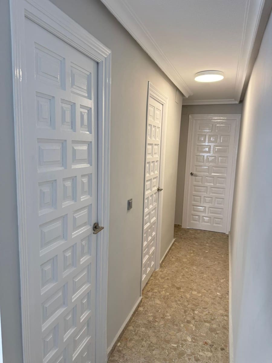 3 slaapkamer Appartement te koop in Torrevieja - € 259.900 (Ref: 9644975)