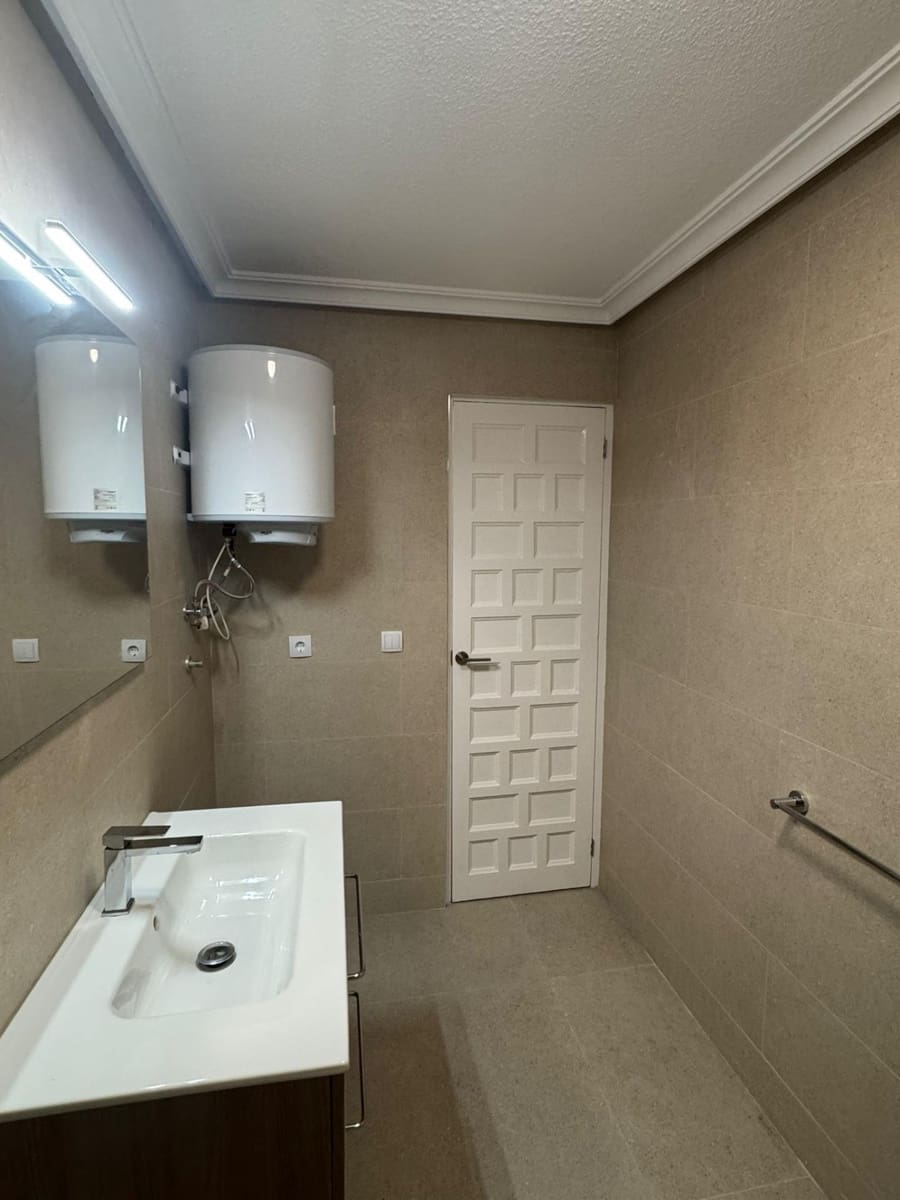 3 slaapkamer Appartement te koop in Torrevieja - € 259.900 (Ref: 9644975)