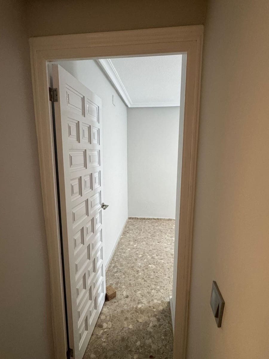 3 slaapkamer Appartement te koop in Torrevieja - € 259.900 (Ref: 9644975)