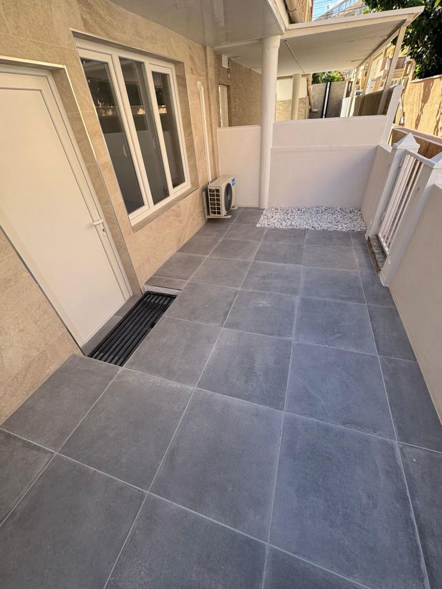 3 slaapkamer Appartement te koop in Torrevieja - € 259.900 (Ref: 9644975)