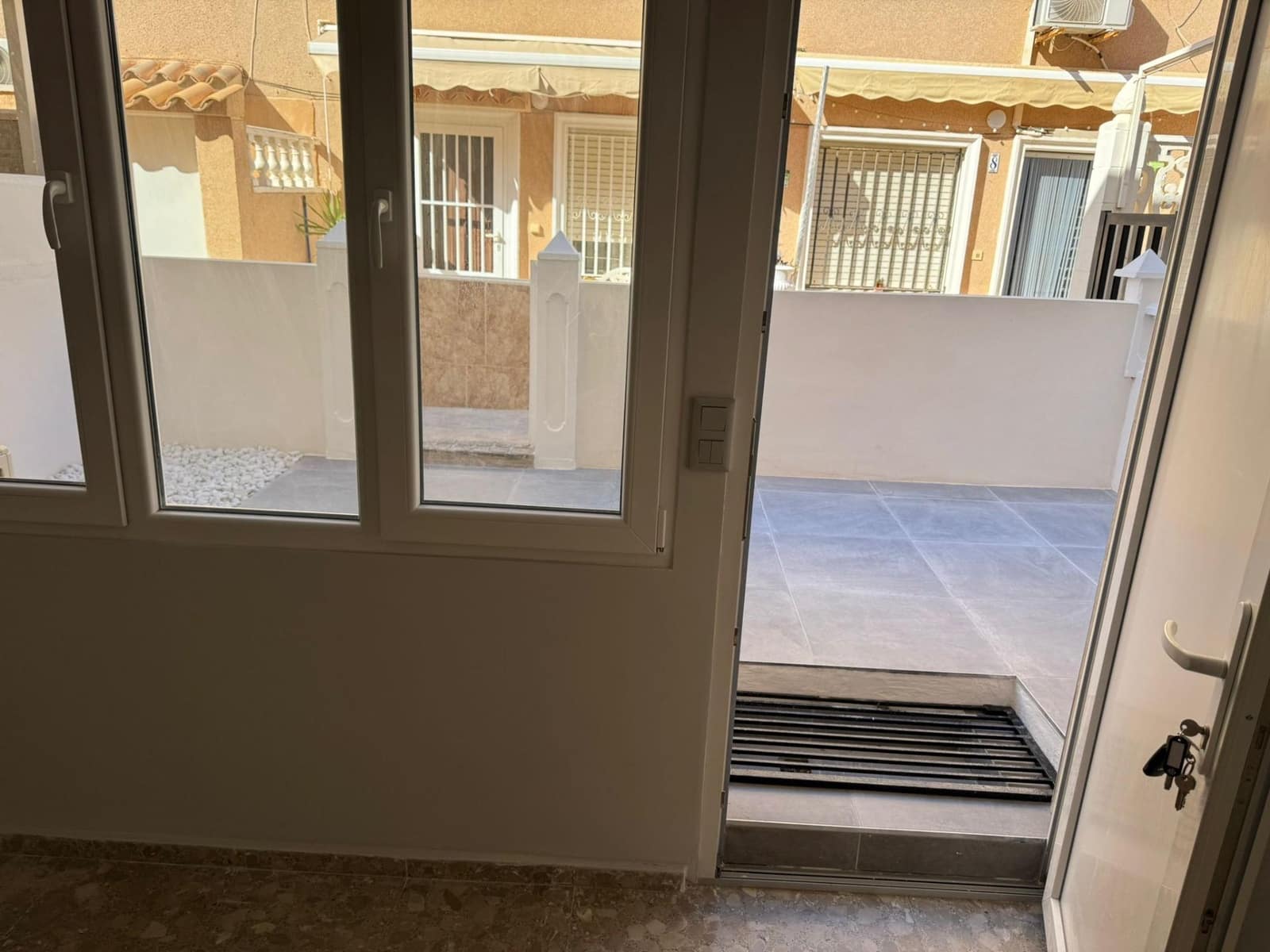 3 slaapkamer Appartement te koop in Torrevieja - € 259.900 (Ref: 9644975)
