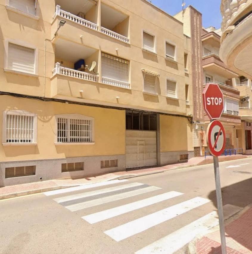 2 makuuhuone Huoneisto myytävänä paikassa Torrevieja - 165 000 € (Ref: 9648070)