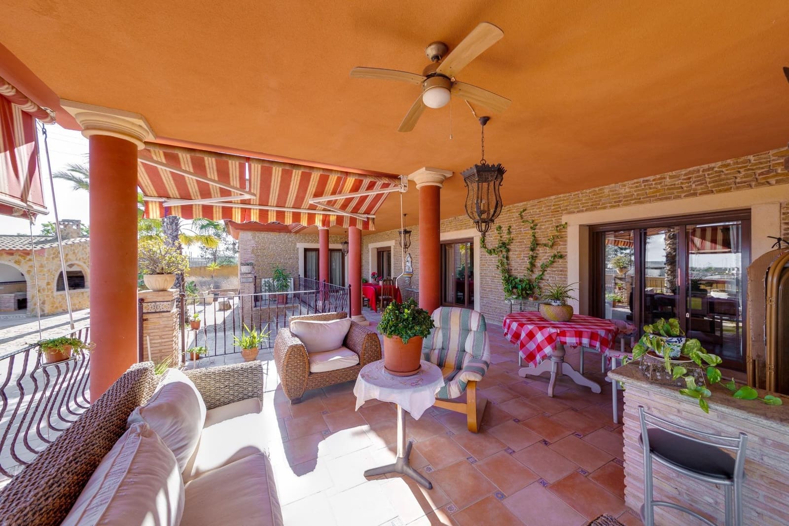 4 bedroom Villa for sale in Los Montesinos with pool - € 760,000 (Ref: 9659380)