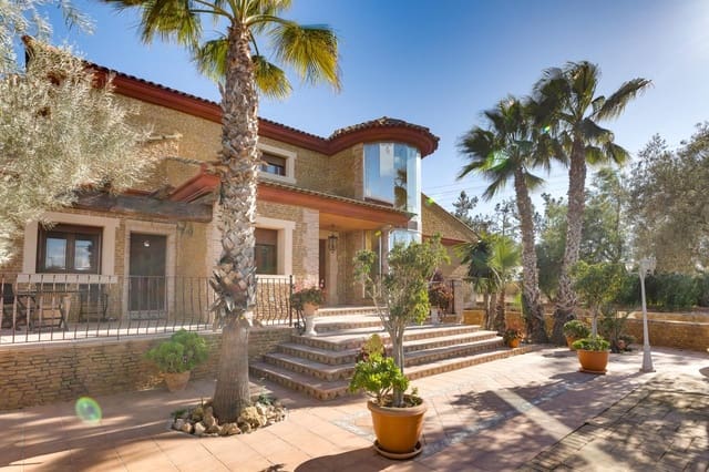 4 bedroom Villa for sale in Los Montesinos with pool - € 760,000 (Ref: 9659380)