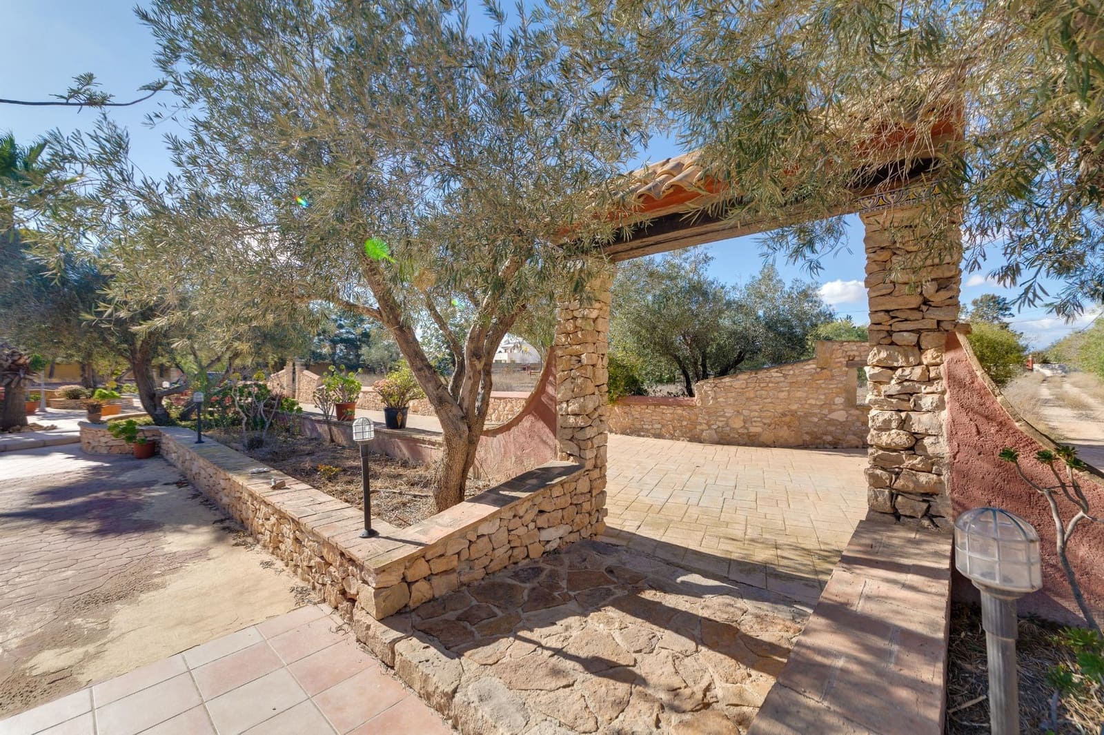 4 bedroom Villa for sale in Los Montesinos with pool - € 760,000 (Ref: 9659380)