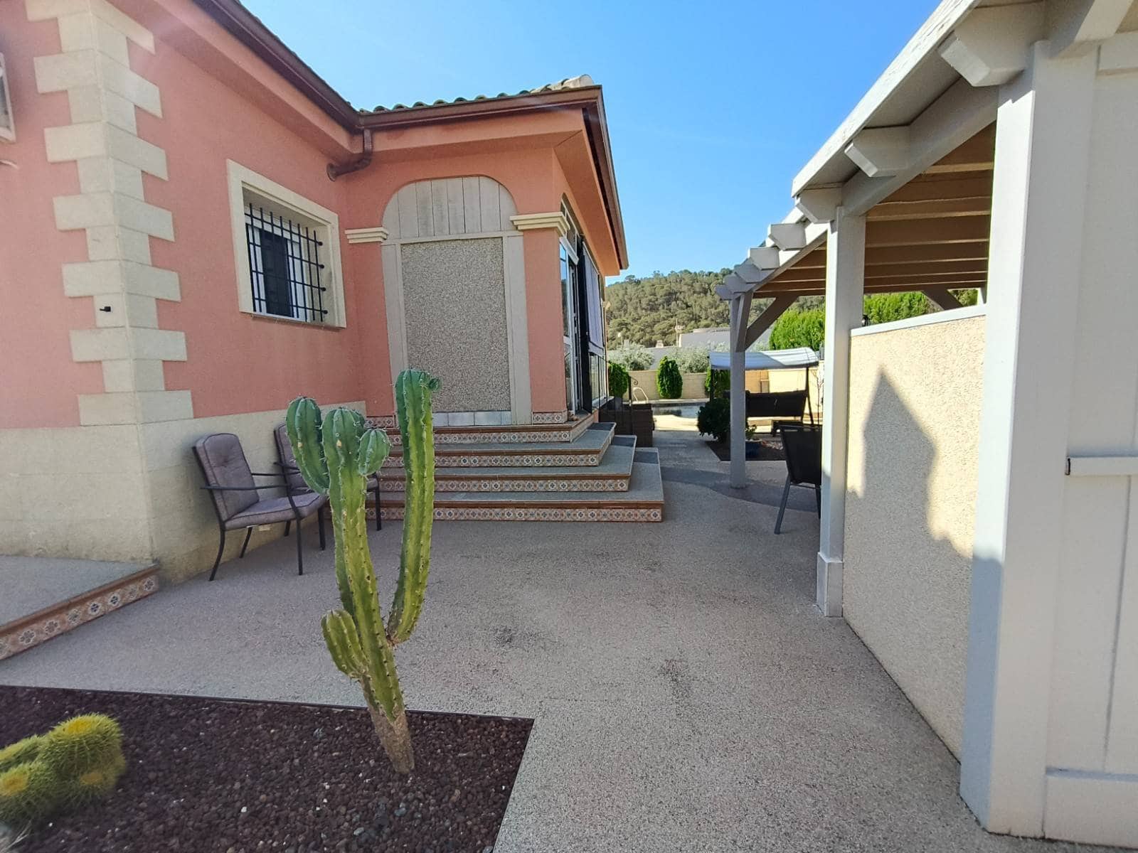 3 bedroom Villa for sale in La Romana with pool - € 299,000 (Ref: 9659381)