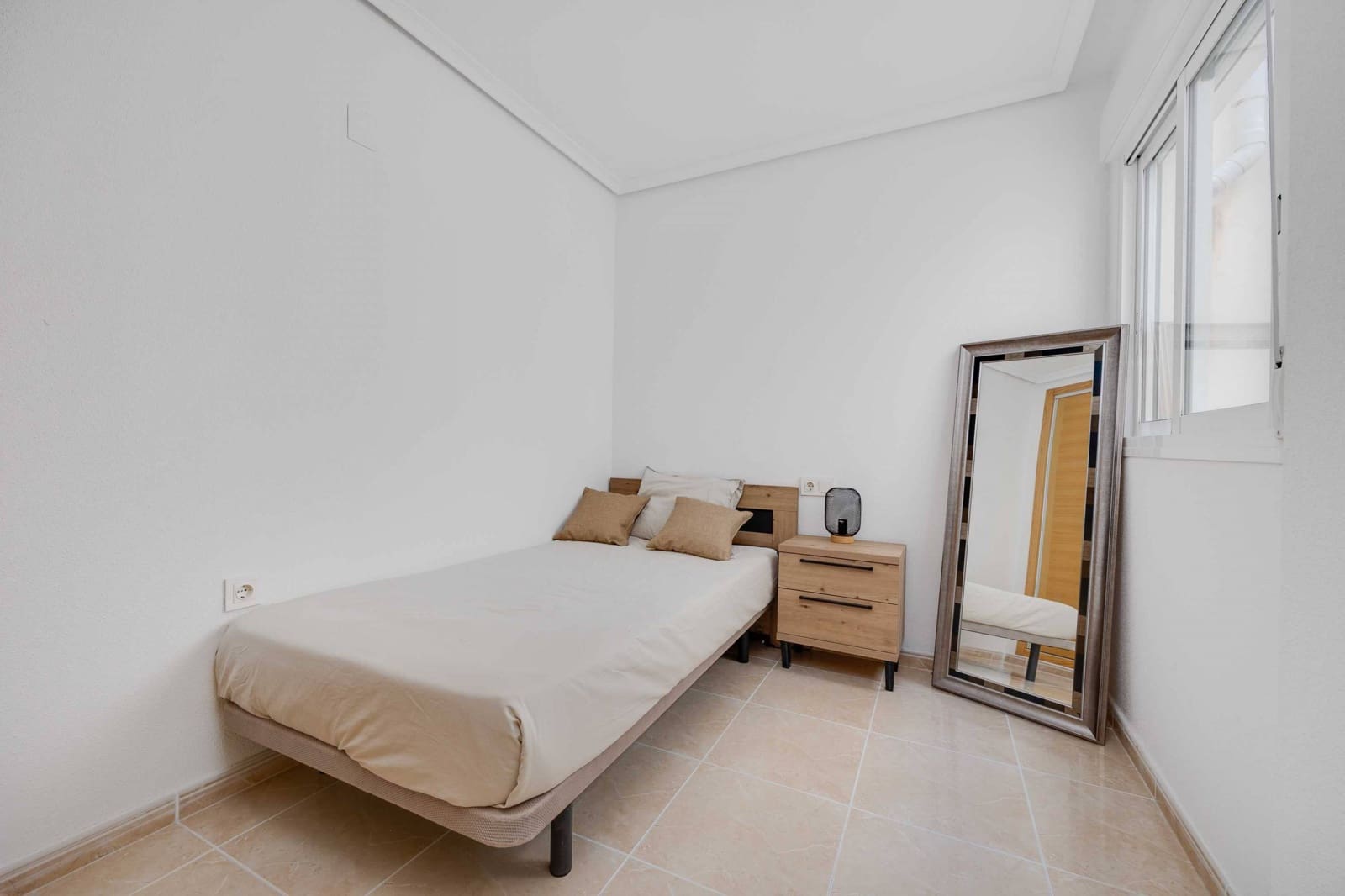 Apartamento de 2 habitaciones en San Fulgencio en venta con piscina - 146.000 € (Ref: 9677435)