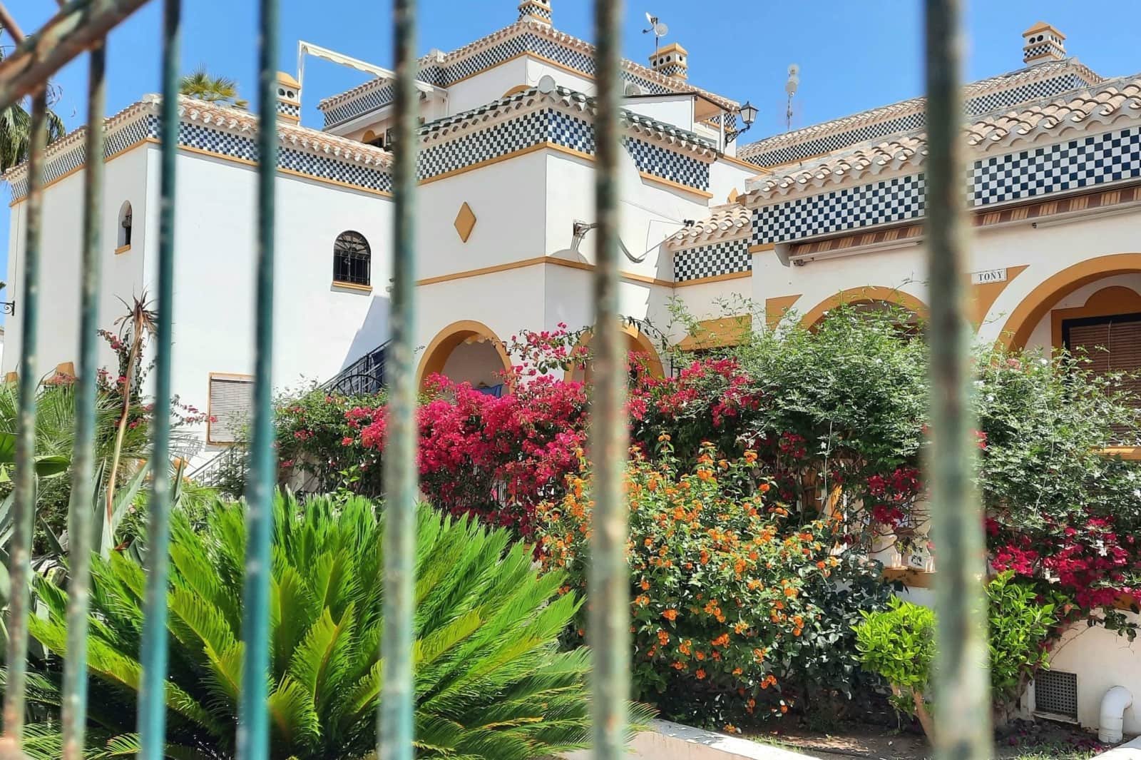 2 soveværelse Bungalow til salg i La Mata med swimmingpool - € 198.000 (Ref: 9682484)