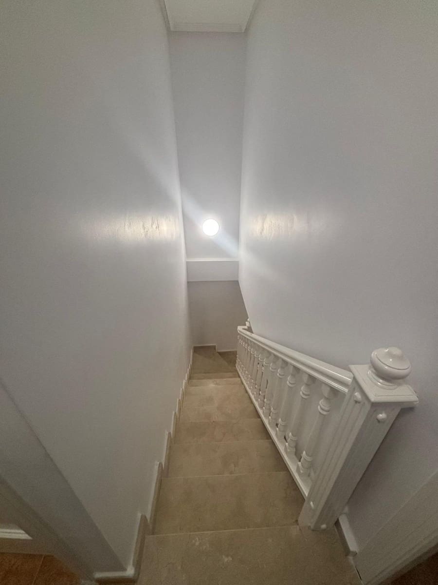 3 Zimmer Villa zu verkaufen in Torrevieja mit Pool - 189.900 € (Ref: 9683498)