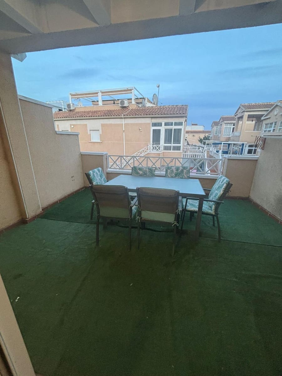 3 Zimmer Villa zu verkaufen in Torrevieja mit Pool - 189.900 € (Ref: 9683498)