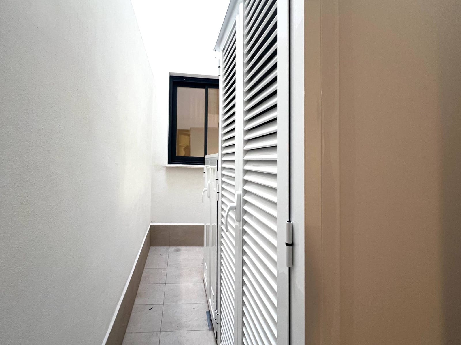 2 bedroom Apartment for sale in Torrevieja - € 249,000 (Ref: 9685215)