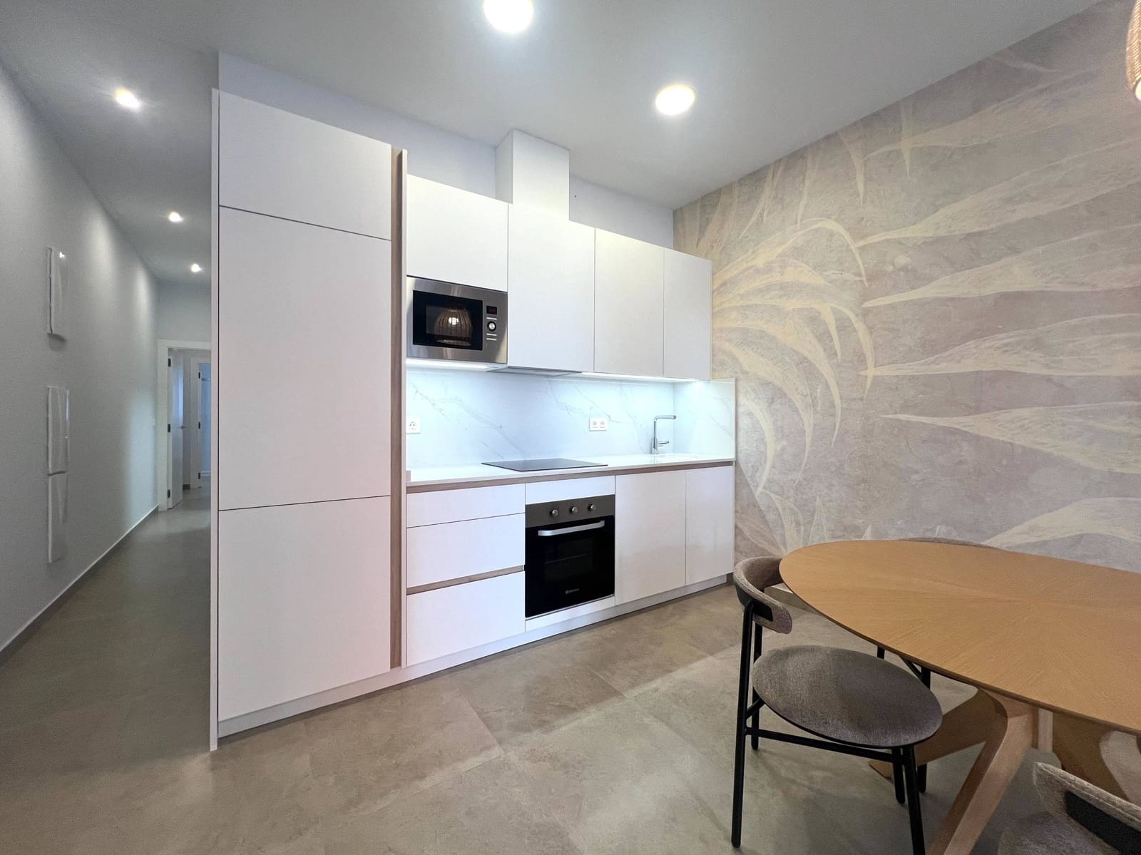 2 bedroom Apartment for sale in Torrevieja - € 249,000 (Ref: 9685215)