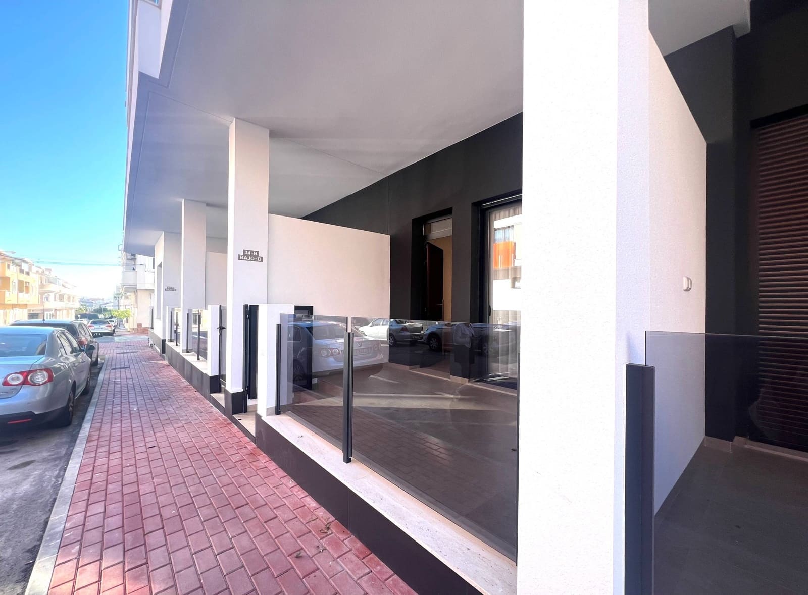 2 bedroom Apartment for sale in Torrevieja - € 249,000 (Ref: 9685215)