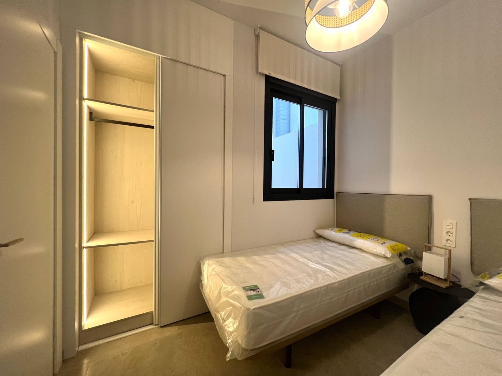 2 bedroom Apartment for sale in Torrevieja - € 249,000 (Ref: 9685215)