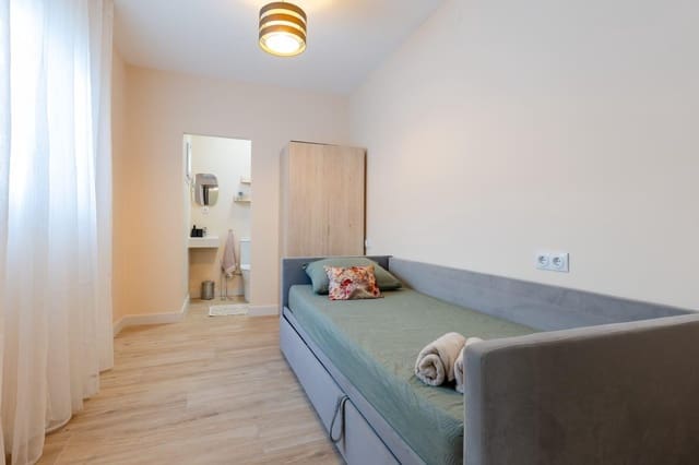 4 camera da letto Villetta a Schiera in vendita in Playa del Acequión, Torrevieja - 199.999 € (Rif: 9730241)