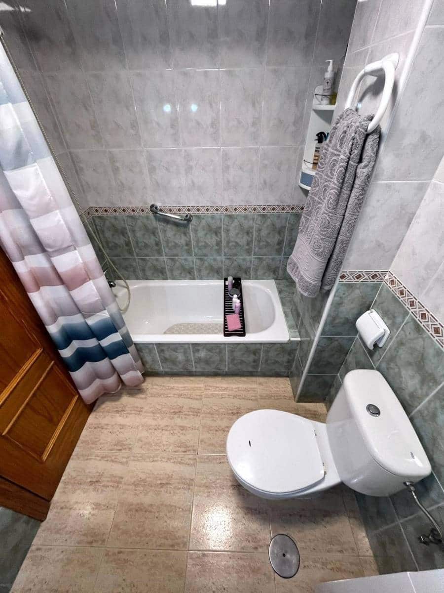 1 makuuhuone Kattohuoneisto myytävänä paikassa Torrevieja - 115 000 € (Ref: 9773013)