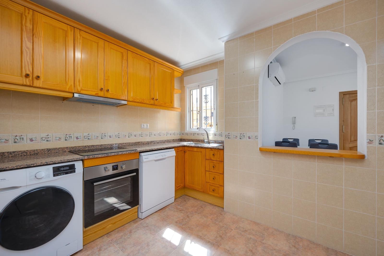 3 slaapkamer Villa te koop in Lo Crispin met zwembad - € 269.000 (Ref: 9773014)