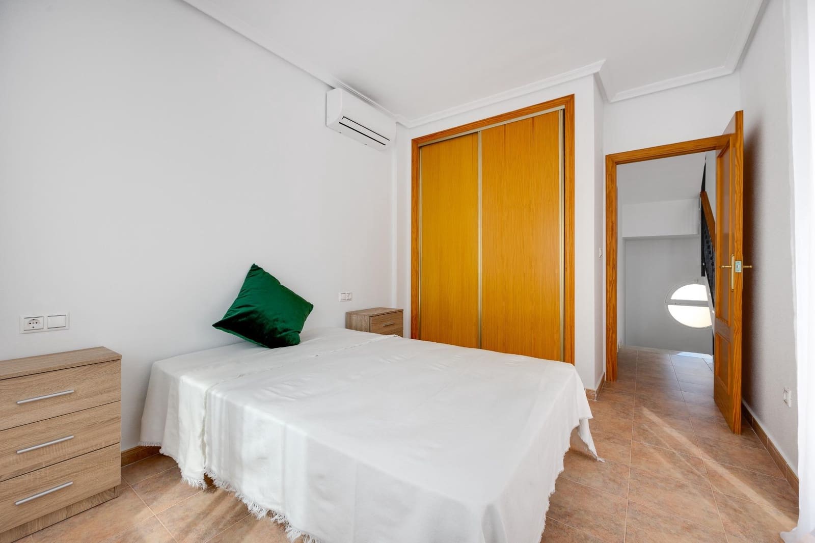 3 slaapkamer Villa te koop in Lo Crispin met zwembad - € 269.000 (Ref: 9773014)