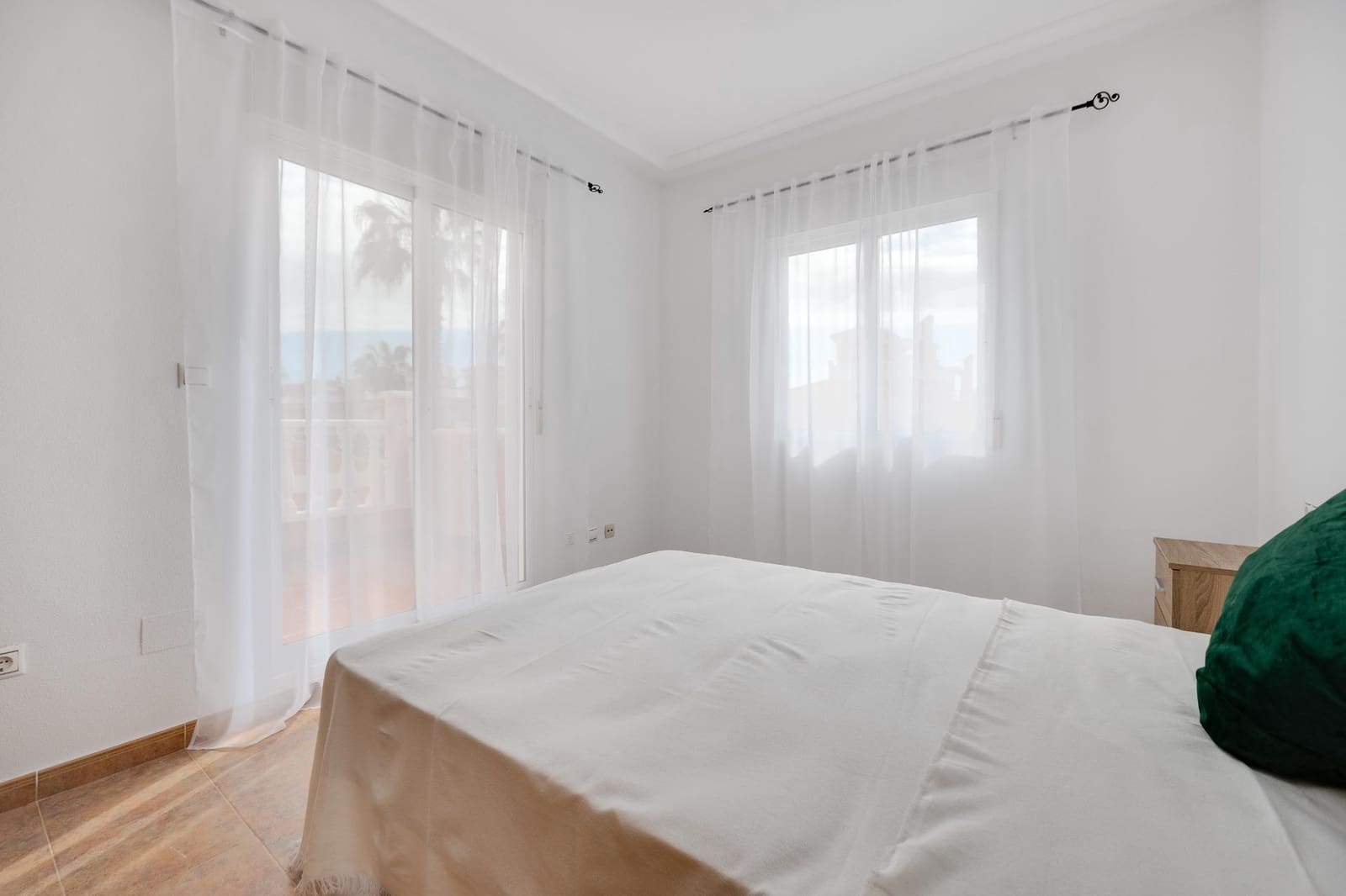 3 slaapkamer Villa te koop in Lo Crispin met zwembad - € 269.000 (Ref: 9773014)