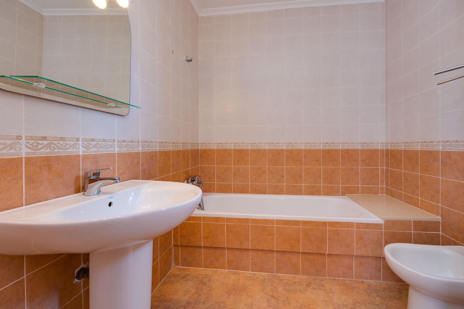 3 slaapkamer Villa te koop in Lo Crispin met zwembad - € 269.000 (Ref: 9773014)